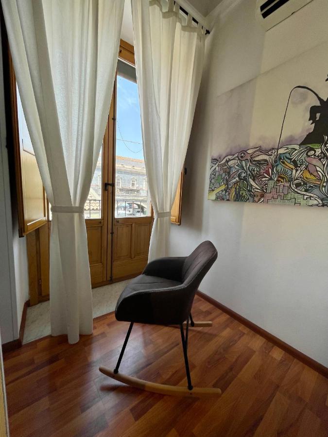 Bibike Apartment Catania Bagian luar foto