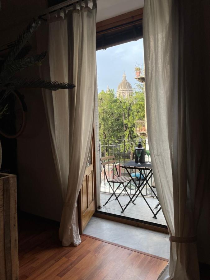 Bibike Apartment Catania Bagian luar foto