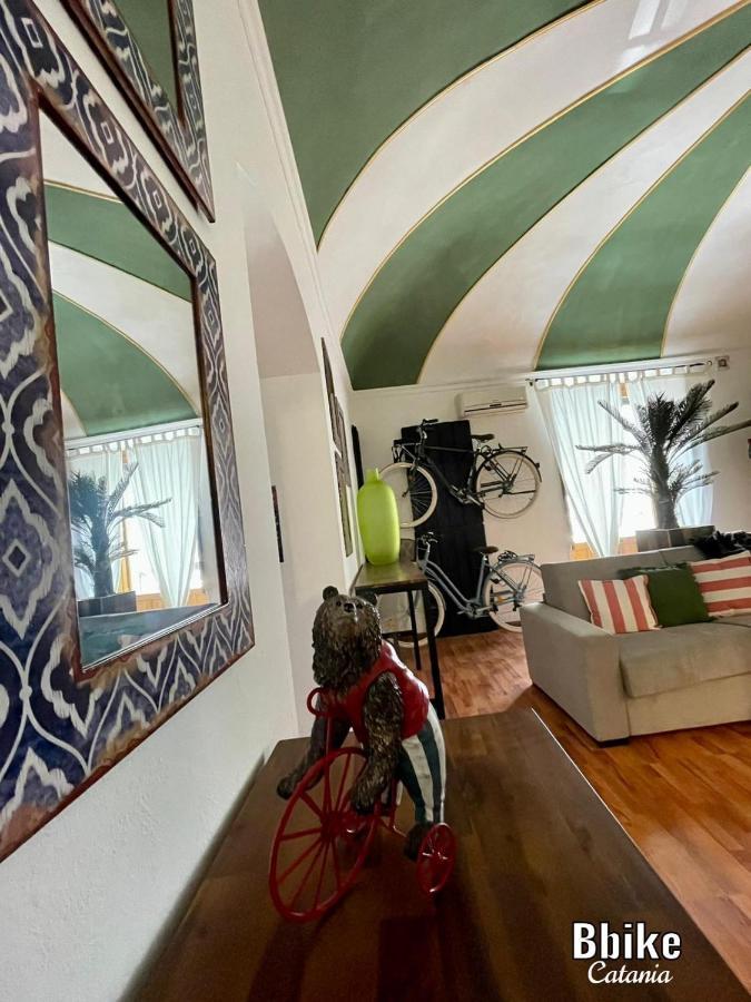 Bibike Apartment Catania Bagian luar foto