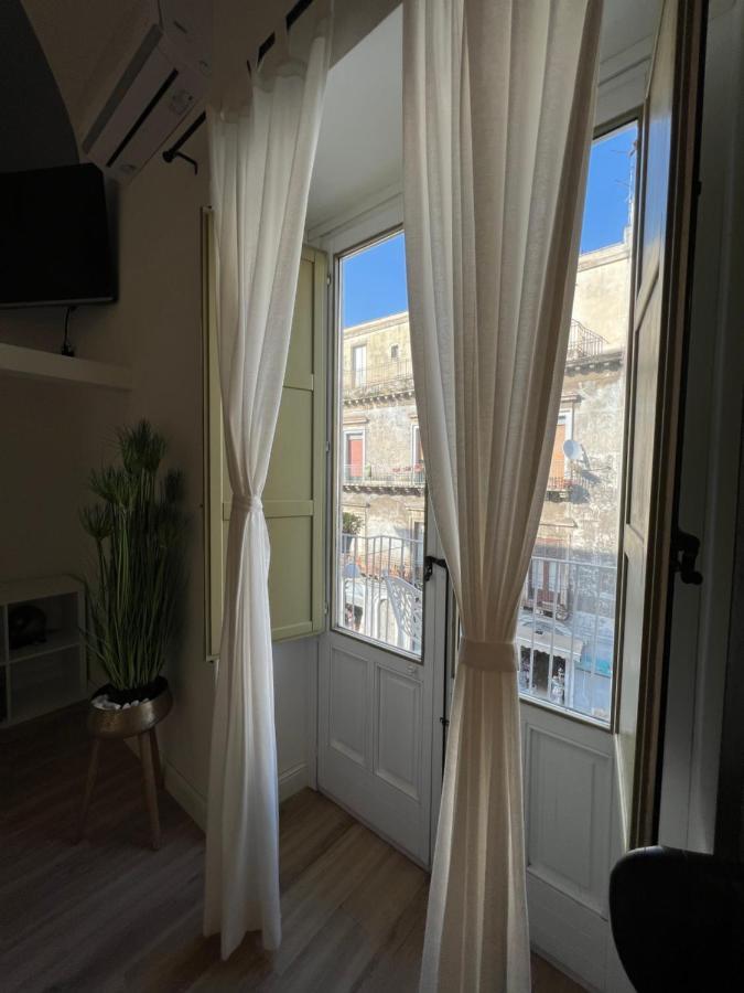 Bibike Apartment Catania Bagian luar foto