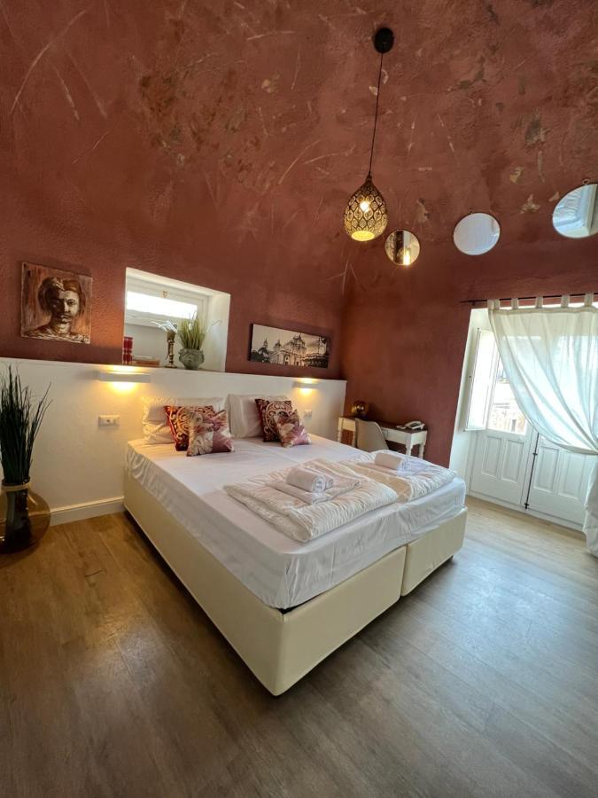 Bibike Apartment Catania Bagian luar foto