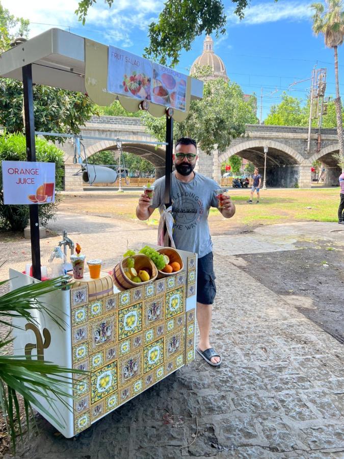Bibike Apartment Catania Bagian luar foto