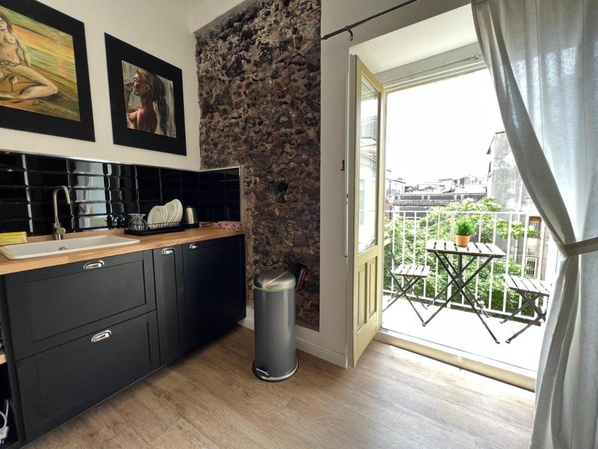 Bibike Apartment Catania Bagian luar foto