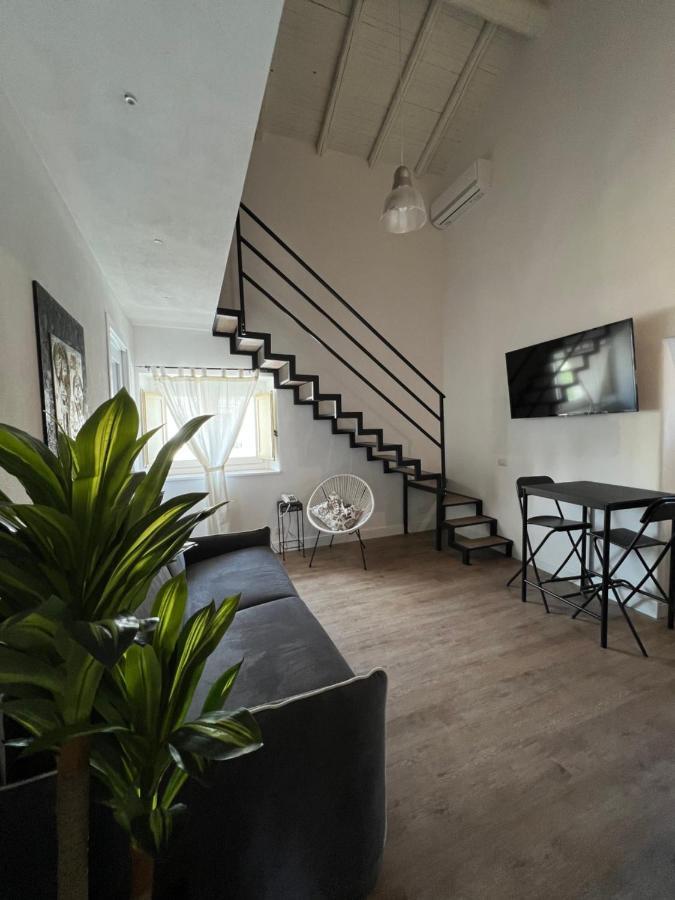 Bibike Apartment Catania Bagian luar foto