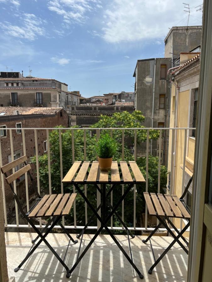 Bibike Apartment Catania Bagian luar foto